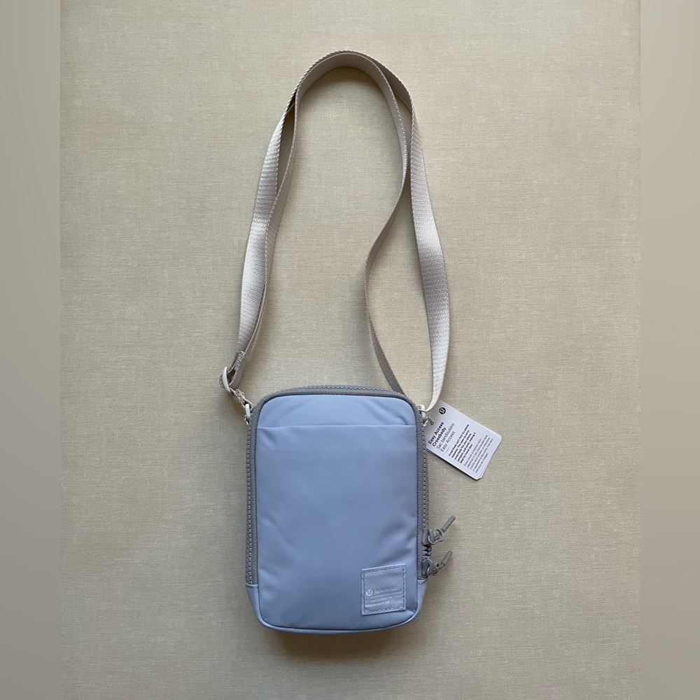 Lululemon Easy Access Crossbody Bag 1.5L - Blue Linen